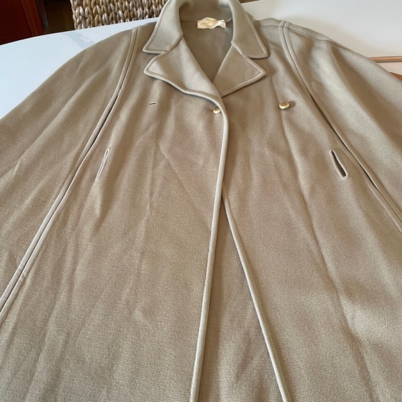 Vintage Tan Wool Cape made in Italy Jonathan Phillips - Picture 1 of 11